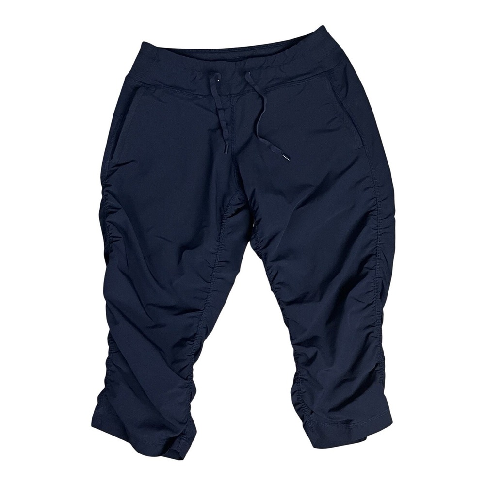Kirkland Signature Women's Active Woven Capri NAVY SIZE S